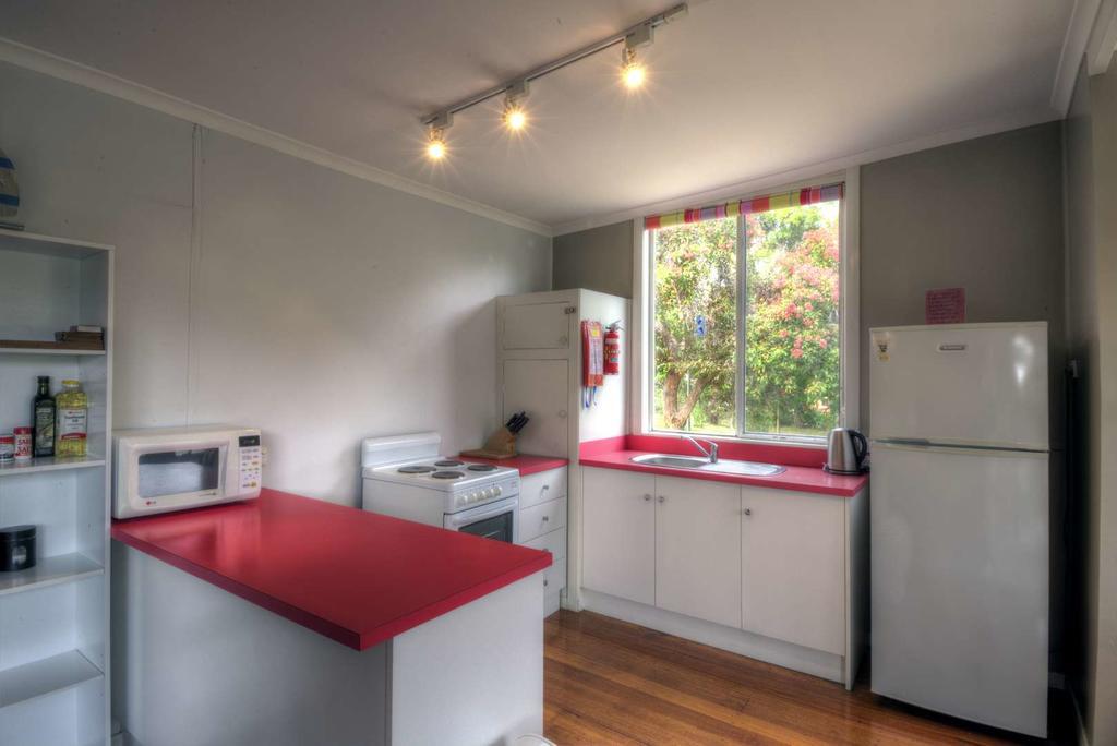 Cove Beach Apartment 1 Коулс-Бей Экстерьер фото