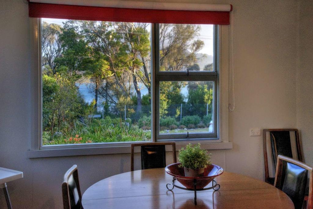 Cove Beach Apartment 1 Коулс-Бей Экстерьер фото